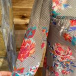 Arizona Jeans Arizona Jean Co gray floral shirt size small Photo 1