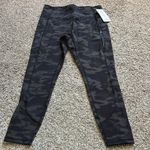 Athleta  Rainier Reflective leggings size 1X NWT Photo 1