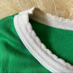 70s vintage Kelly green knit tank top with scalloped trim Photo 2