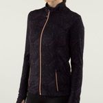 Lululemon  Forme Jacket I| Baroque
Textured Deep Zinfandel Purple Size 4 Photo 0