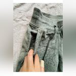 Lululemon Women’s Warm Down Jogger Thread Dye Sweatpants Size 0‎ Photo 10