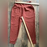 Old Navy Elevate Go Dry Women’s Leggings Joggers Orange Size Medium Photo 1