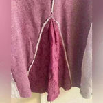 Soft Surroundings  heather mauve raw hem‎ crewneck pullover sweatshirt. Medium Photo 5