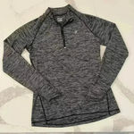 Old Navy  Active Quarter Zip Gray Top Thumb Hole Semi Fitted Women’s Size Medium Photo 0