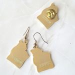 Vintage Santa In Present Post Pierced Earrings Pin Set Red Photo 2