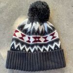 Old Navy  Knit Cuffed Beanie Gray White Red Aztec stripes snowboarding ski Sz S Photo 2