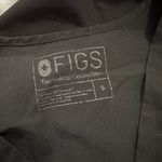 FIGS  scrub set black casma top size small and yola skinny pants size XS Photo 5