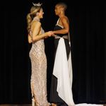 Beaded Gown Gold Size XS Photo 1