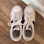 Nike Women’s  Court Legacy Lift Shoes Photo 6