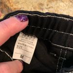 New Black Denim High Waisted Cargo Jeans MEDIUM Sz 8/10 Flap Pocket Whip Stitch Photo 7