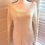 Garage || White heavy, warm scoop neck, long sleeve over sized sweater Photo 0