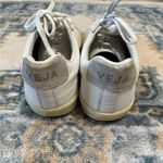 VEJA Women’s Leather Logo Sneakers White size 7 Photo 6