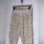 Athleta  cabo‎ linen jogger Tan Camouflage Pants Size 4 Photo 2