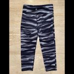 Athleta  Capri Cropped Pants Athletic Yoga Run Black‎ Gray S Photo 2