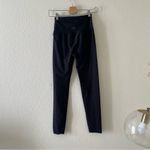 Beyond Yoga Caught in the Midi High Waist Leggings in Snake Jacquard Photo 44