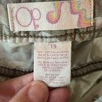 OP 🐫🐫🐫free w/purchase🐫🐫🐫Juniors Camouflage Cargo Capris Photo 6