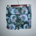 Constantly Varied Gear M Pretty Deadly Skulls on Fern Forest Shorts Green Size M Photo 1