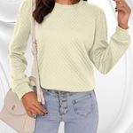 Women's Round Neck Puff Long Sleeve Sweatshirt Size XL Photo 3