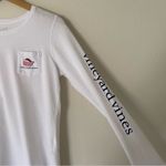 Vineyard Vines  Merry Christmas 2017 Santa Whale Long Sleeve Pocket Tee Size XS Photo 3