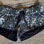 Lululemon  Water: Surf Short in Floral Sport White Multi Black Reversible Size 6 Photo 1