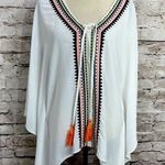 Bisou Bisou Tunic Top White Geometric 3/4 Sleeve Front V-neck Small Photo 0