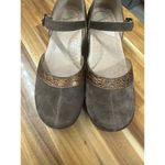 Dansko Dankso Womens Brown Suede Mary Janes Clogs Style #9808357800 Size 39 (8.5/9) Photo 1