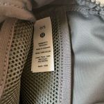 Lululemon Everywhere Belt Bag 2L - Grey Sage Photo 7