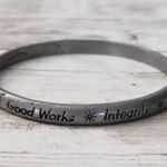 Positive Vibes Bracelet Dark Silver Tone / Gray Bracelet / Bangle (Tarnished) Photo 0