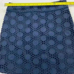 Vineyard Vines  Women’s Eyelet Skirt Dark Blue Size 2 Photo 3