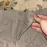 Columbia  Moss Green Cargo Pockets Shorts Relaxed Fit Lightweight Nylon Photo 2