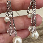 Faux pearl silver chain drop earrings Photo 0