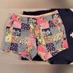 Lilly Pulitzer  discontinued patchwork look shorts nave blue scoop neck tee Sz S. Photo 7