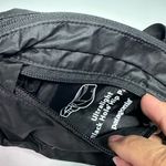 Patagonia  Ultralight Black Hole Mini Hip Pack Black Fanny Pack NWT Photo 5