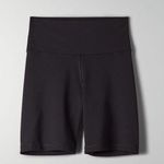Aritzia  TNALIFE ATMOSPHERE SUPER HI-RISE 7” SHORT black xs Photo 0