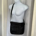 Giani Bernini LEATHER SHOULDER BAG Photo 1