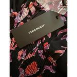 VERO MODA NEW  Women's Crop Top Blouse Medium Black Coral Smocked Abstract Floral Photo 3