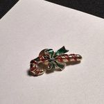 Signed Avon Christmas Holiday Candy Cane Gold Tone Brooch Tack Pin NWOT Photo 0