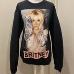 Britney Spears Graphic Pullover Crewneck Long Photo 1