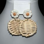 Wicker and Polymer Daisy Earrings White Photo 3