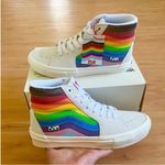 Vans Sk8-Hi 'Pride' VNOA5FCCWTM
Women 11.0 US Mens 9.5 US Photo 1
