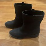Me Too  women’s black mid calf boots size 8.5 Photo 2