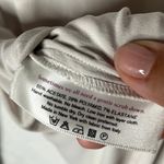 MM.LaFleur MM. LeFleur Women's Bone White V-Neck Long Sleeve Curved Hem Top Size Large Photo 3