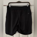 The North Face  Black Athletic Shorts Size Medium 7 Inch Inseam‎ EUC Photo 1