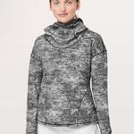 Lululemon Forever Endeavour Long
Sleeve
Rush Jacquard Black White Photo 0