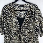 Maggie Barnes  Crinkle Fabric Leopard Print Flutter Sleeve Blouse Women’s Size 2X Photo 2