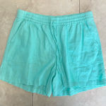 J.Crew Sea foam green Women's Cargo Shorts NWT size small Photo 0