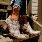 FREEBIRD by Steven Freebird ‘Sadie’ Beige Snakeskin Embossed Leather Heeled Oxfords, Size 8 Photo 2