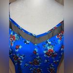 I Heart Ronson  NWT blue floral silky camisole size M w/adjustable straps. Photo 3