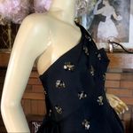 BCBGMAXAZRIA  VVV6K529 BLACK BEADED SINGLE SHOULDER BUBBLE HEM COCKTAIL DRESS (8) Photo 5