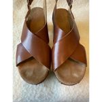 Clarks Artisan Brown Leather Studded Block Heel Platform Sandal Women's Size 7 Photo 4